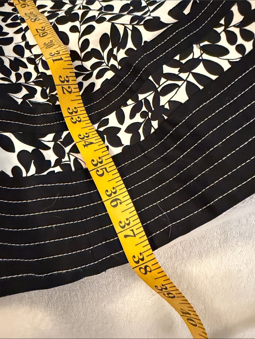 Jones Wear Dress - Black & White Leaf Print Sundress - Picture 9 of 10